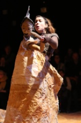 Une Antigone de papier 21 * 5184 x 3456 * (4.89MB)